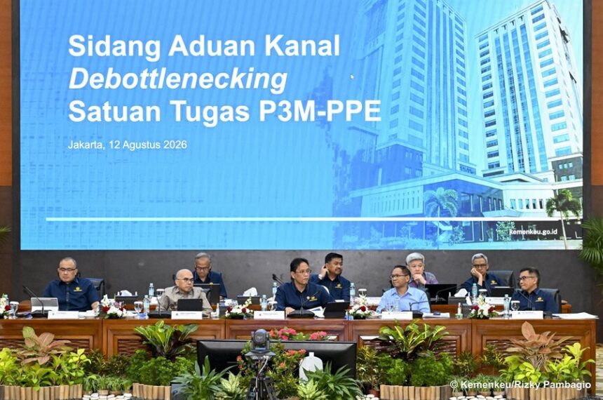 Menkeu Purbaya Pimpin Sidang Aduan Debottlenecking Bahas Tarif LoLo dan PBPH