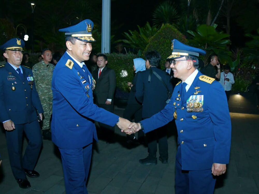 KASAU Hadiri Renungan Suci, TNI AU Refleksikan Nilai Pahlawan