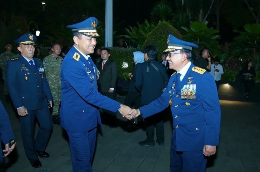 KASAU Hadiri Renungan Suci, TNI AU Refleksikan Nilai Pahlawan