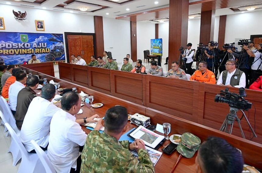 Karhutla Riau, Prabowo Dorong Waterbombing dan Freefall “Bantu Rakyat”