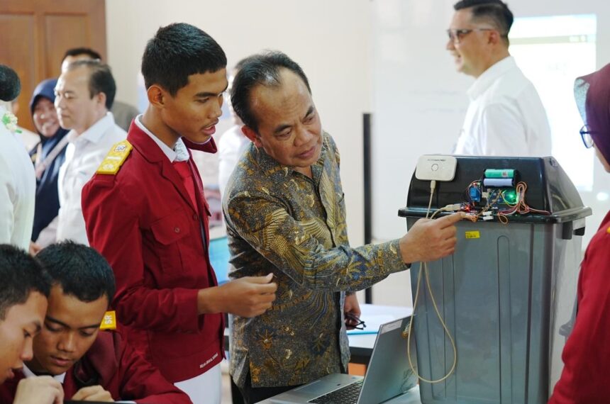 Inklusi Keuangan Nasional Capai 93,6%, Generasi Muda “Diajak Menabung”