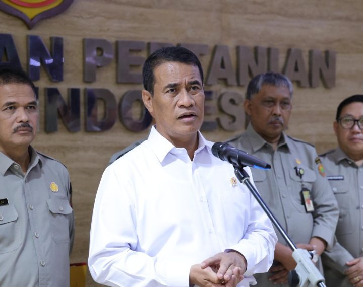 Mentan Amran Copot Permanen 13 Pegawai Kementan karena Judol