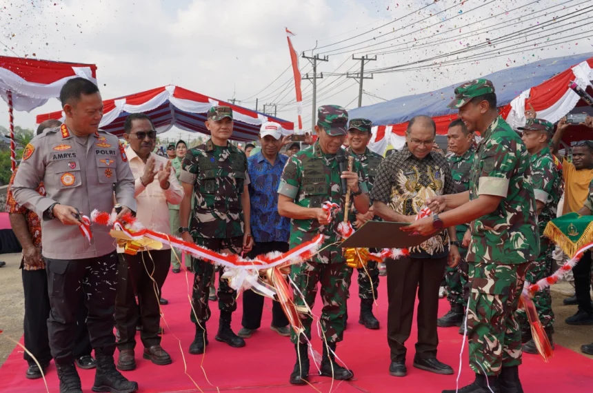 Pangdam XVIII/Kasuari Resmikan Jembatan Garuda, Hubungkan Klamana dan Klablim