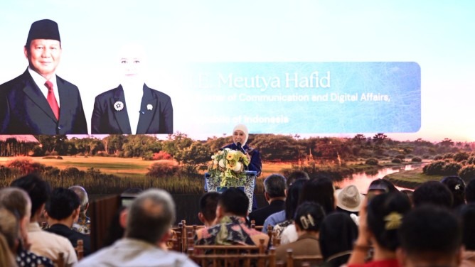Meutya Hafid: “Meaningful AI Harus Beri Manfaat Nyata bagi Masyarakat”