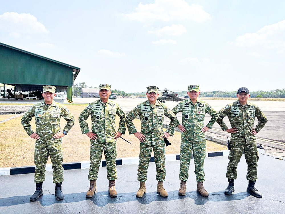 Kaskormar Dampingi Dankodiklat Tinjau Airborne Super Garuda Shield
