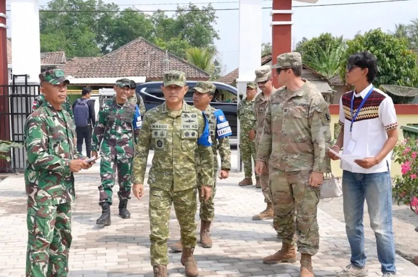 Dankodiklat TNI Tinjau ENCAP dan Pengerasan Jalan SGS 2026