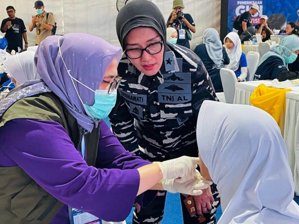 HUT ke-62 Ladokgi REM, TNI AL Gelar Bakti Gigi Gratis untuk 3.000 Warga Cianjur