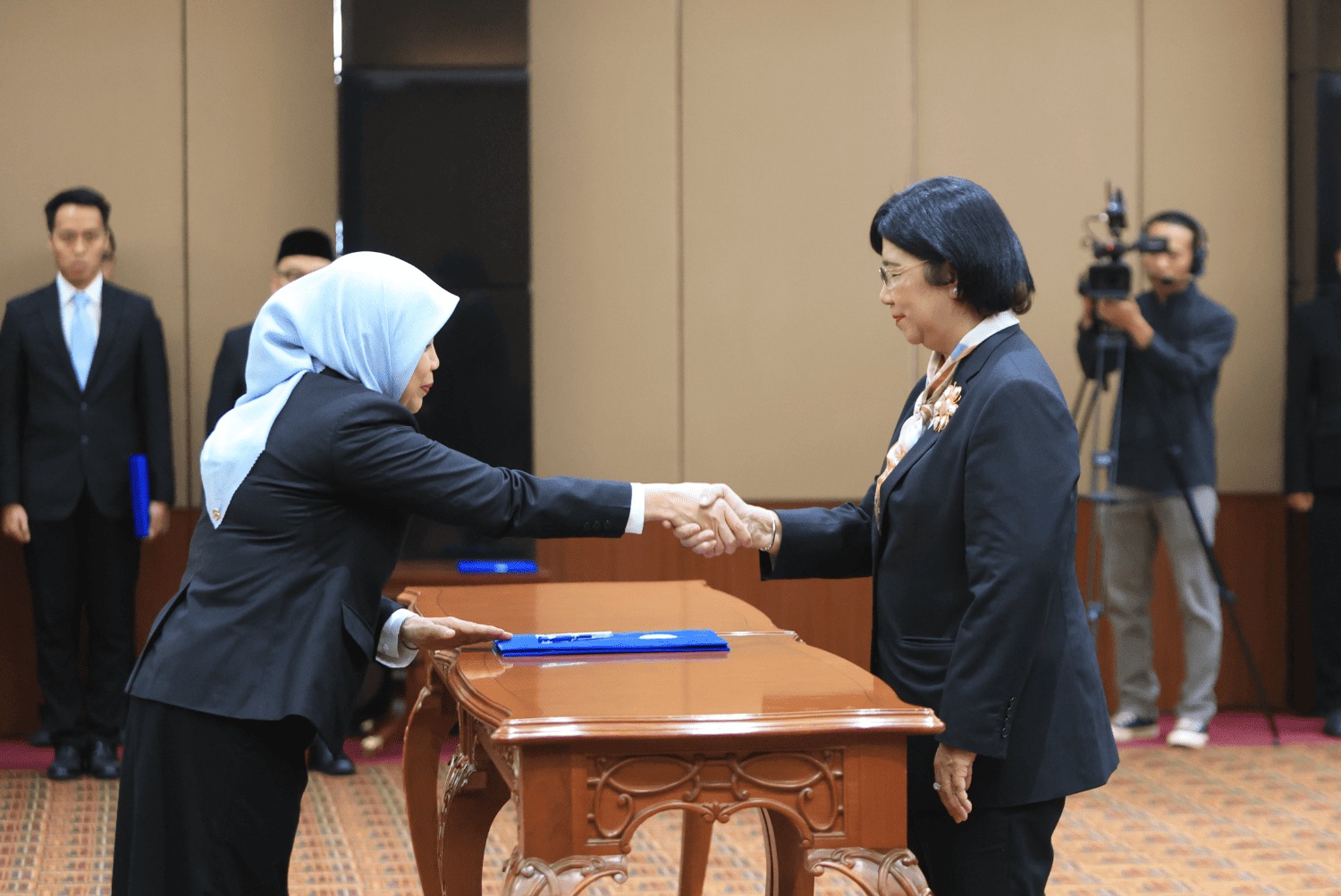 Destry Damayanti Lantik Mal Isnaini S. Meyyanti sebagai Kepala Departemen Kebijakan Makroprudensial