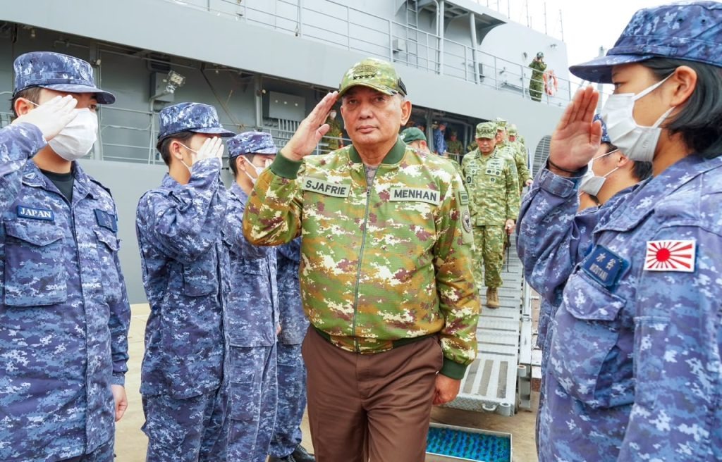 Bantuan JMSDF Tangani Karhutla Kalbar, Menhan Tegaskan Implementasi Diplomasi Pertahanan