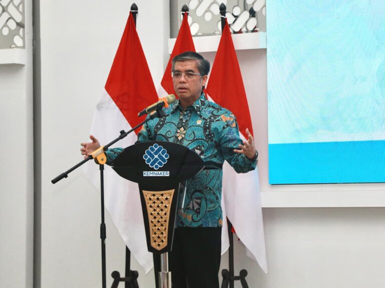 Menaker Yassierli Dorong Kompetensi Green Jobs Hadapi Transisi Hijau