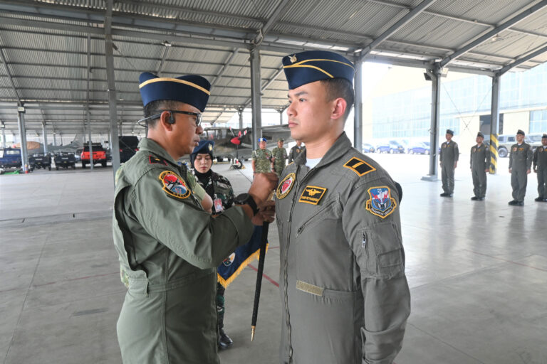 Danlanud Abd Saleh Tutup Transisi A-18 dan Buka A-19 Penerbang Super Tucano