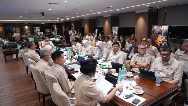 Menteri PKP Monitor Percepatan Program Bedah Rumah di Papua dan Tiga Provinsi