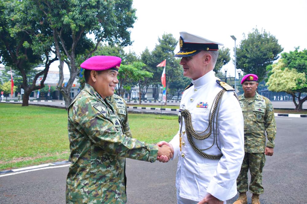 Pangkormar Terima Atase Pertahanan Belanda, Bahas Kerja Sama Marinir