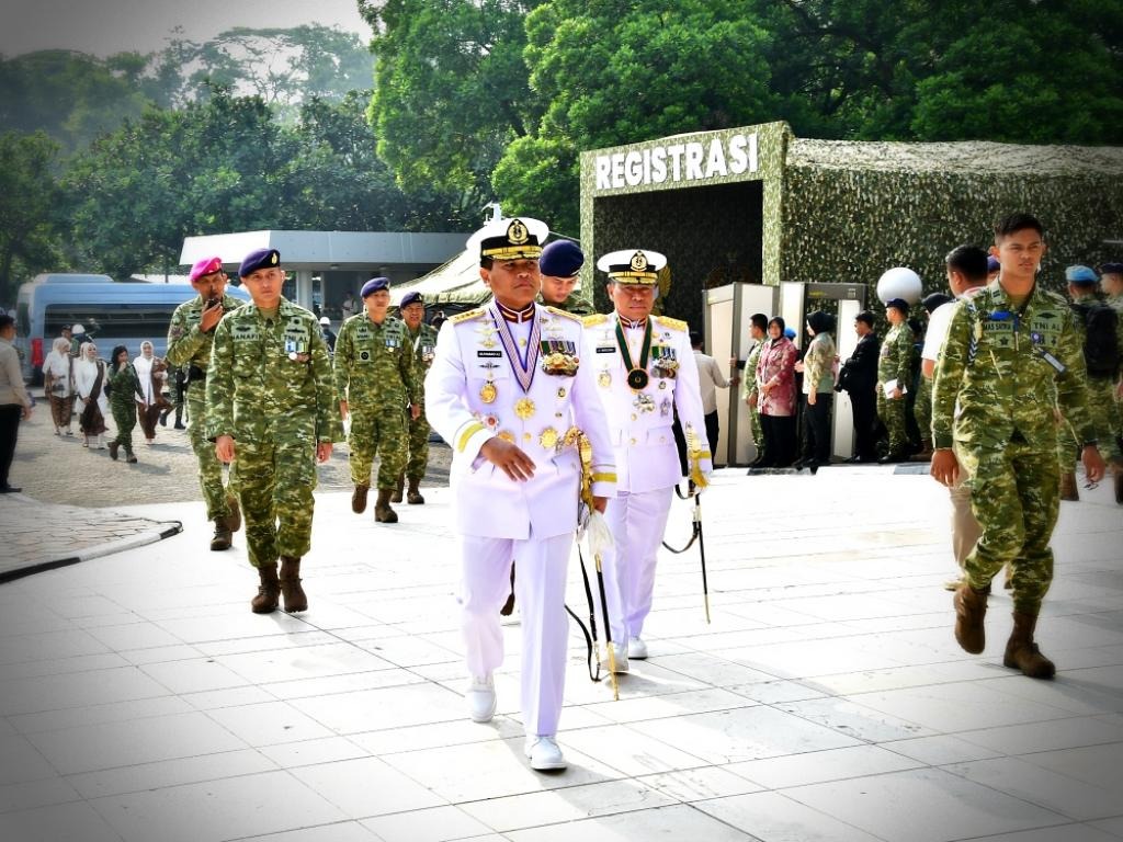 Dipimpin Presiden Prabowo, KASAL Hadiri HUT ke-81 TNI di Cilangkap