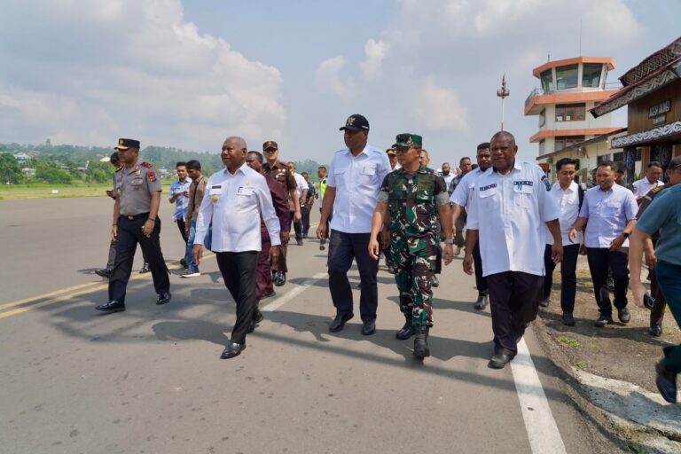 Kasdam XVIII/Kasuari Hadiri Briefing OMC untuk Atasi Kabut Asap di Papua Barat