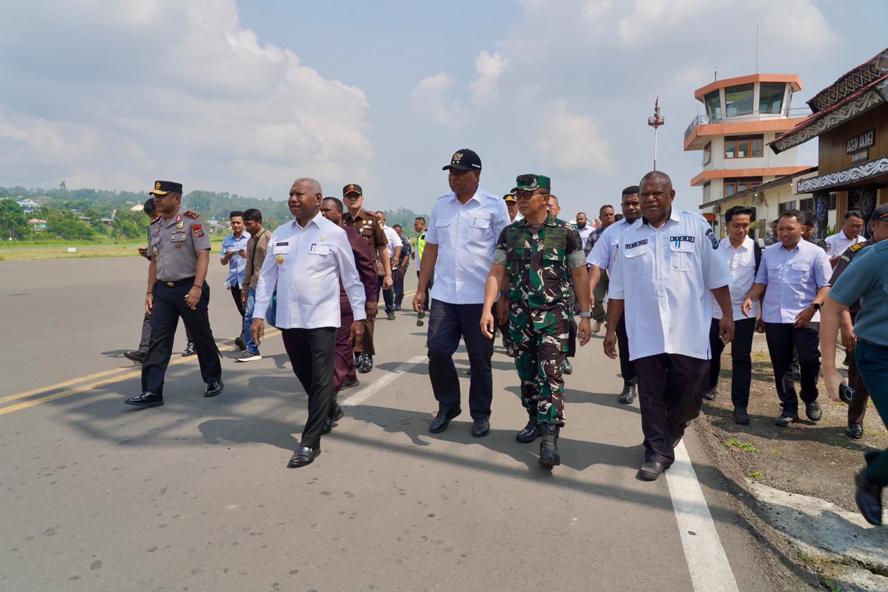Kasdam XVIII/Kasuari Hadiri Briefing OMC untuk Atasi Kabut Asap di Papua Barat
