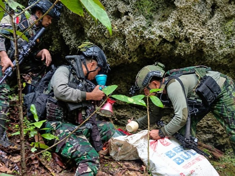 Satgas Gobang VII Sita Senjata Organik Hasil Rampasan OPM di Papua Barat Daya