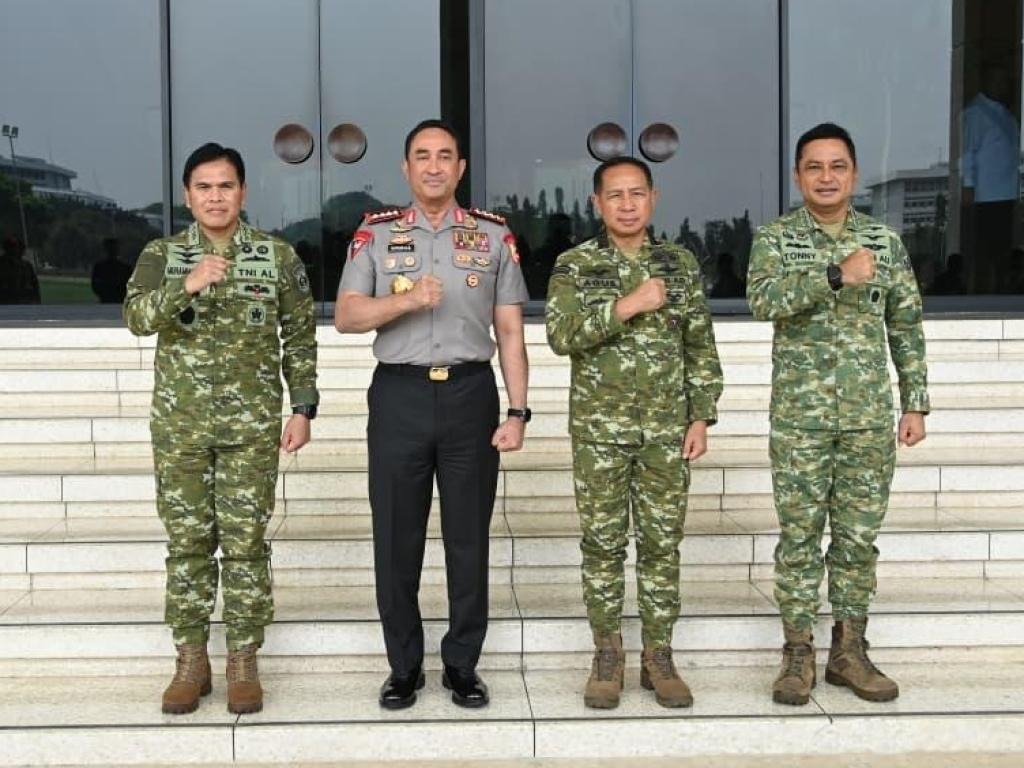 Panglima TNI Agus Subiyanto Terima Kapolri Suyudi, KASAL Turut Hadir