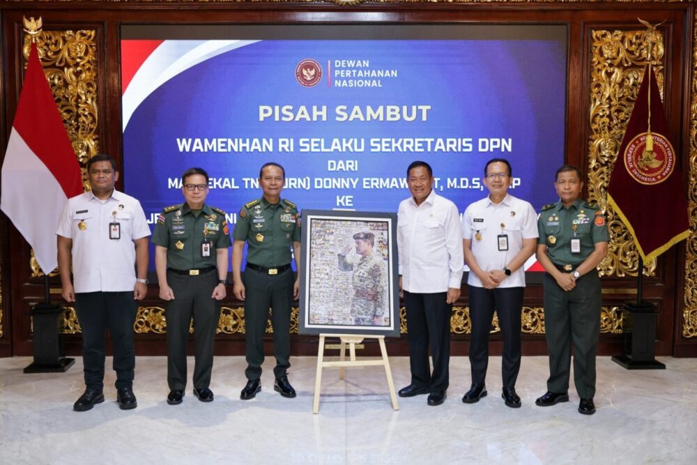 Richard Tampubolon Resmi Emban Amanah sebagai Sekretaris Dewan Pertahanan Nasional
