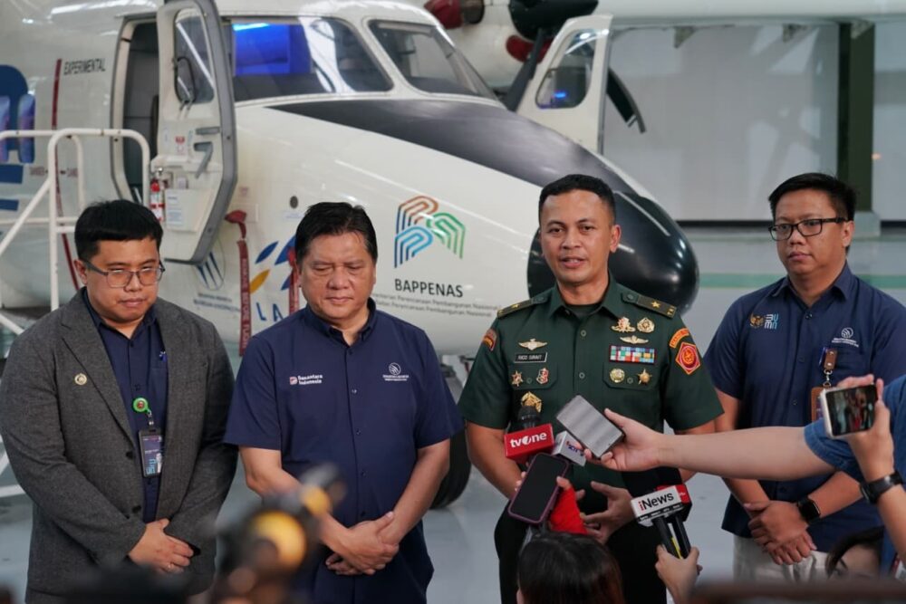 Eksplorasi Industri Pertahanan DEFEND ID, Kemhan Tinjau N219 Karya Anak Bangsa