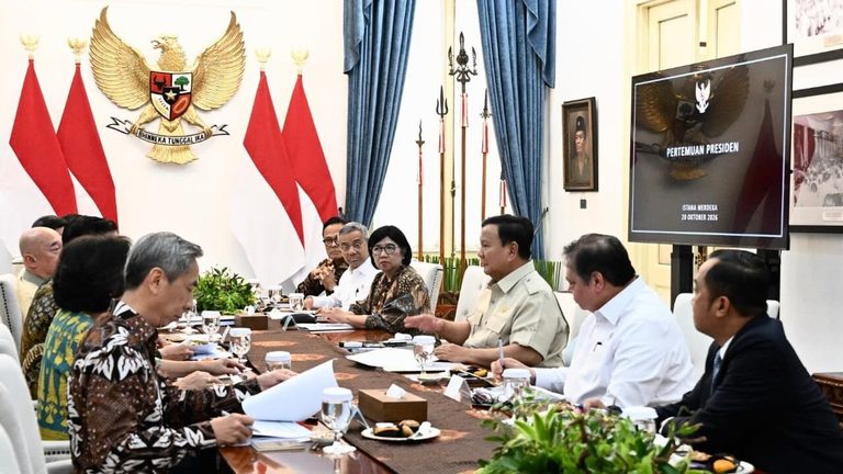Prabowo Terima Luhut, DEN Paparkan Data Ekonomi hingga Risiko El Niño