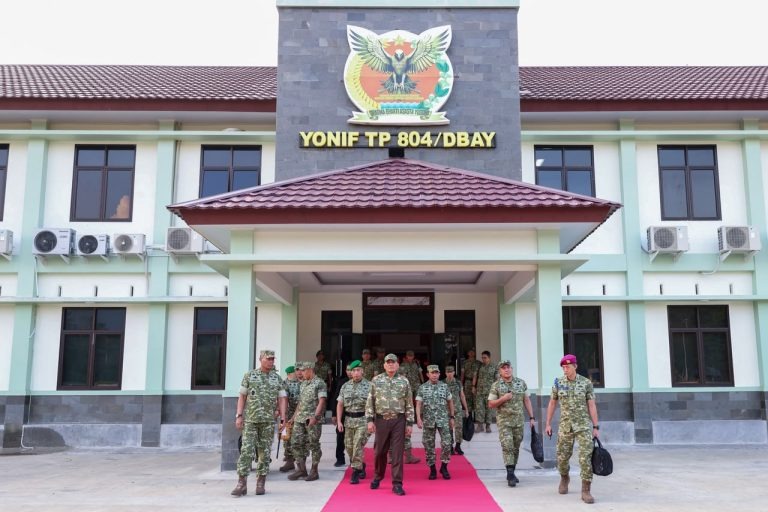 Kunjungi Yonif TP 804 di Nabire, Menhan Sjafrie Soroti Pertahanan dan Ketahanan Pangan