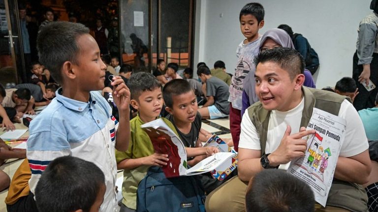 ‘Prabowo Bangun 265 Sekolah Rakyat’, Seskab Teddy Optimis: “Buka Peluang Anak Raih Cita-Cita”