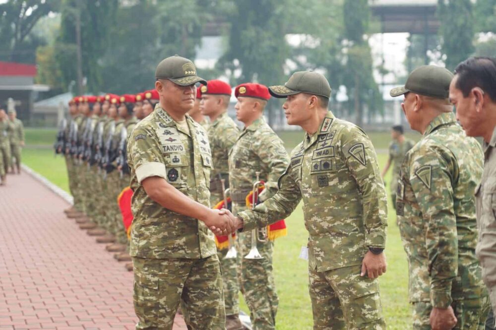 KASAD Lepas Kontingen TNI AD Siap Berlaga di AARM ke-34 Malaysia