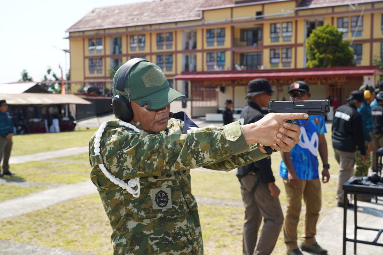 Kejuaraan Menembak HUT ke-81 Korps Brimob Perkuat Sinergi TNI-Polri